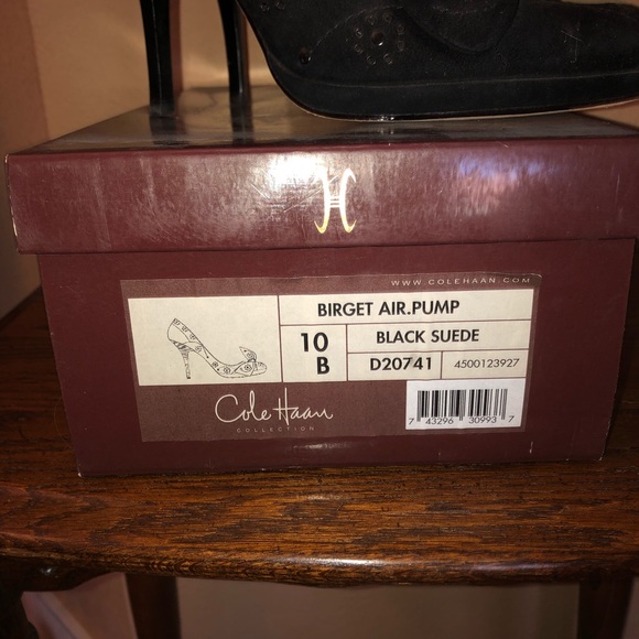 Women’s Shoes - Picture 2 of 7